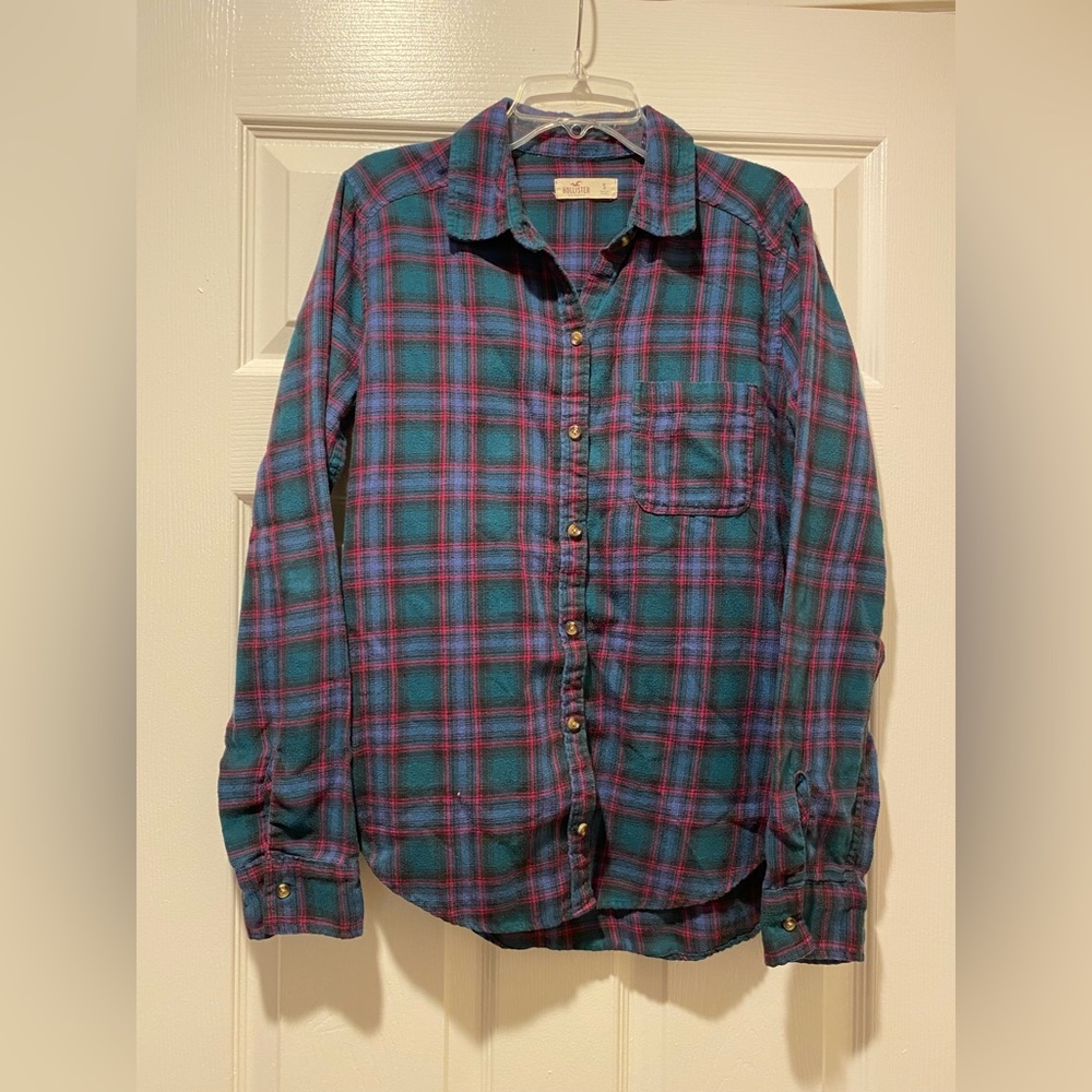 Women’s Hollister Flannel Buttondown
